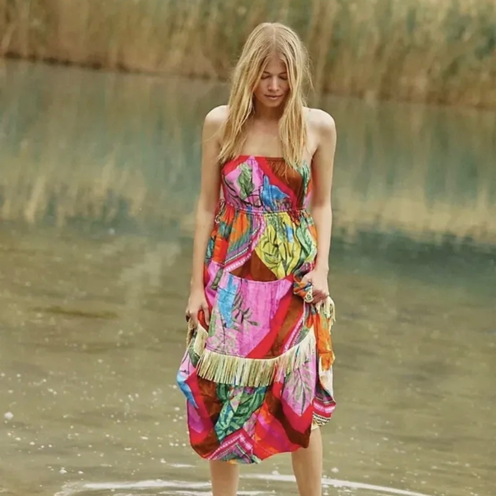 ANTHROPOLOGIE x FARM RIO Palila Fringe Midi Dress L Tropical Print Tiered Beaded